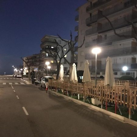 Carrer De Victoria Dels Angels, 11 Apartman La Pineda Kültér fotó