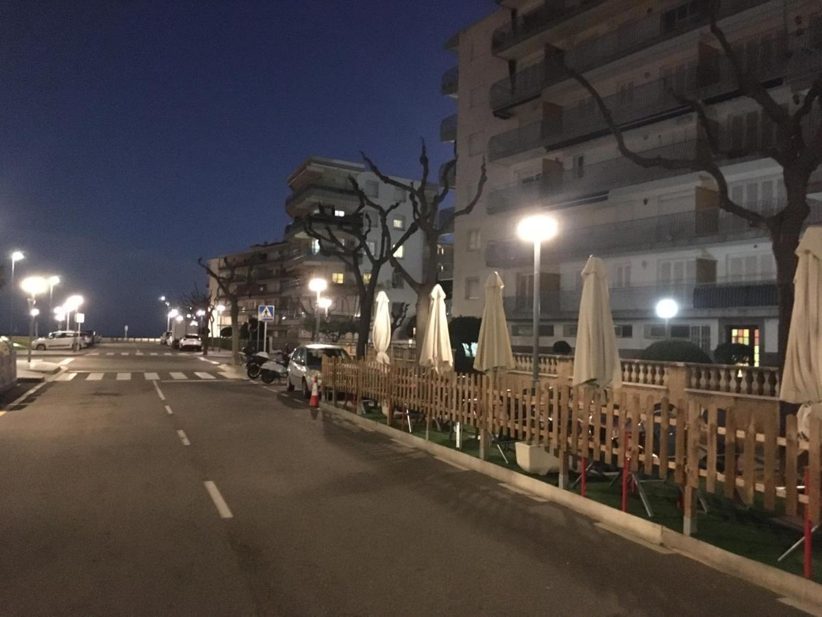 Carrer De Victoria Dels Angels, 11 Apartman La Pineda Kültér fotó